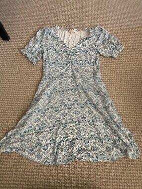 Boden Blue and White Tile-Print Ruffle Sleeve Dress